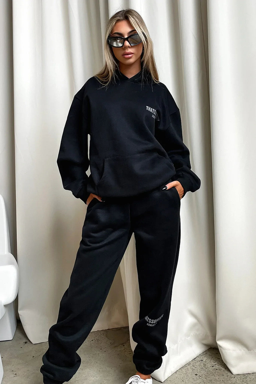 Series 6 Sweatpants - Black